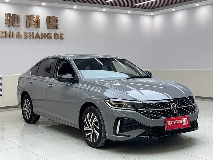 Фото 3 - Volkswagen Lavida