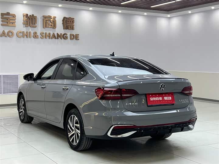 Фото 6 - Volkswagen Lavida