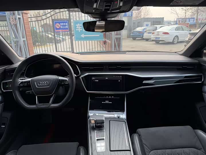 Фото 8 - Audi A6L