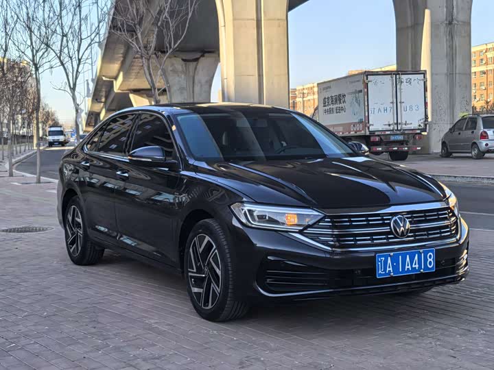 Фото 3 - Volkswagen Sagitar L