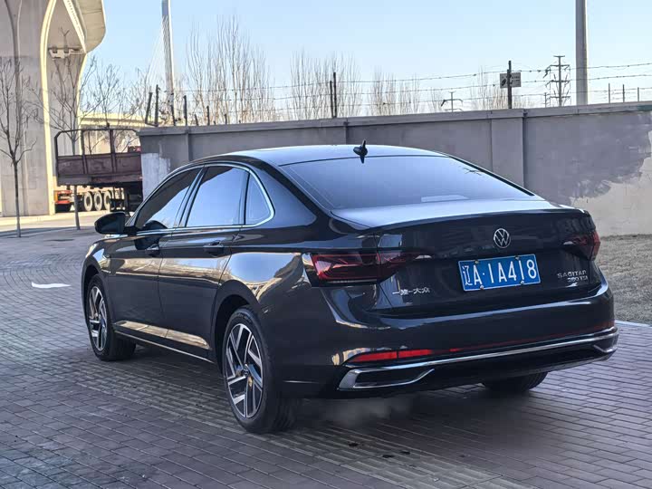 Фото 6 - Volkswagen Sagitar L