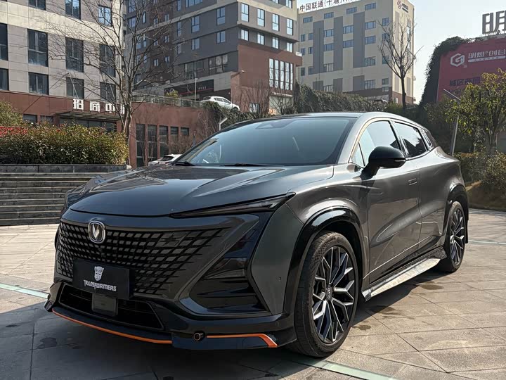 Фото 1 - Changan UNI-T