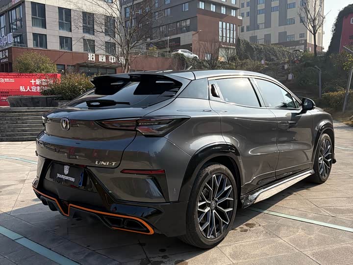 Фото 6 - Changan UNI-T