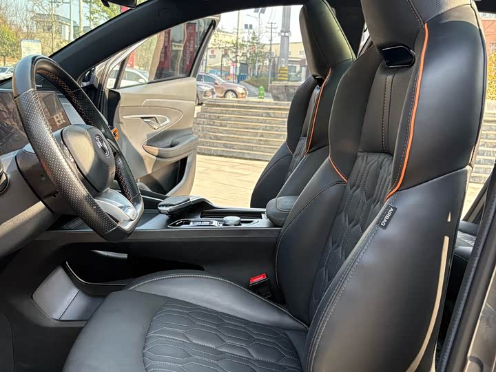 Фото 7 - Changan UNI-T