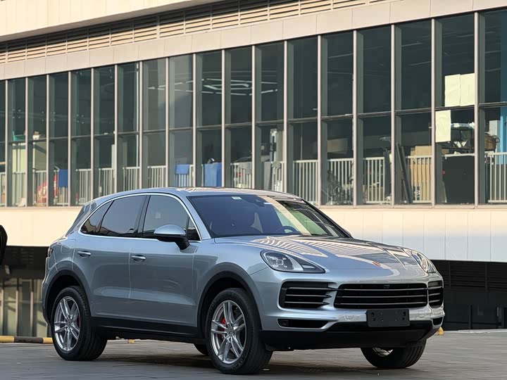 Фото 7 - Porsche Cayenne