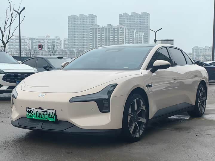Фото 1 - XPeng Mona M03