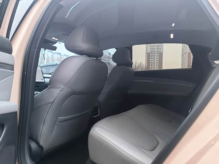 Фото 5 - XPeng Mona M03