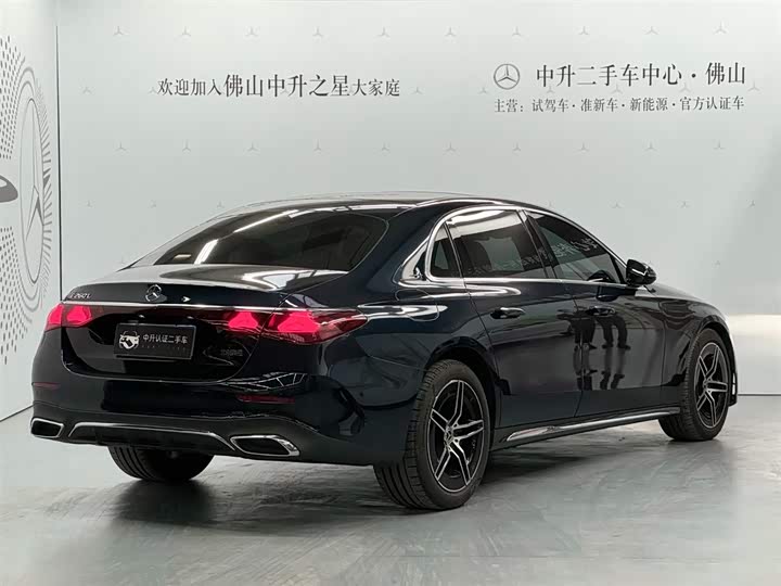 Фото 2 - Mercedes-Benz E-Class