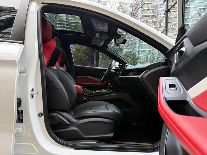 Фото 8 - MG Motor 5