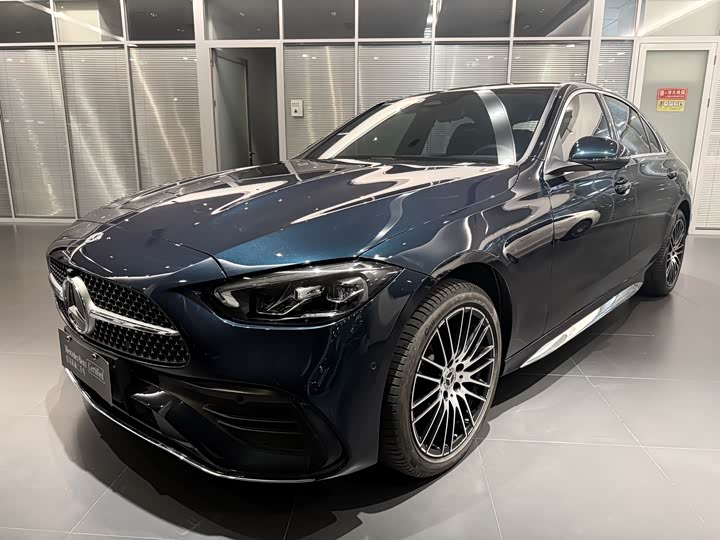 Фото 1 - Mercedes-Benz C-Class