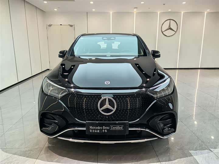 Фото 2 - Mercedes-Benz EQE SUV