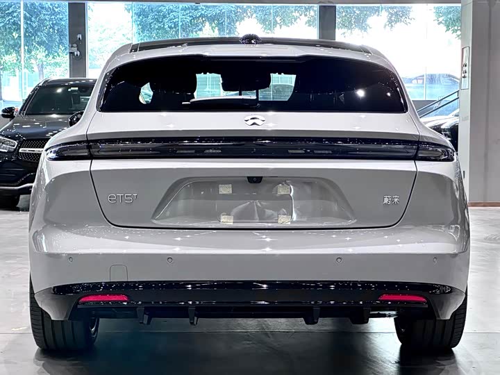 Фото 4 - Nio ET5T