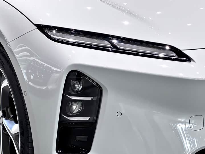 Фото 5 - Nio ET5T