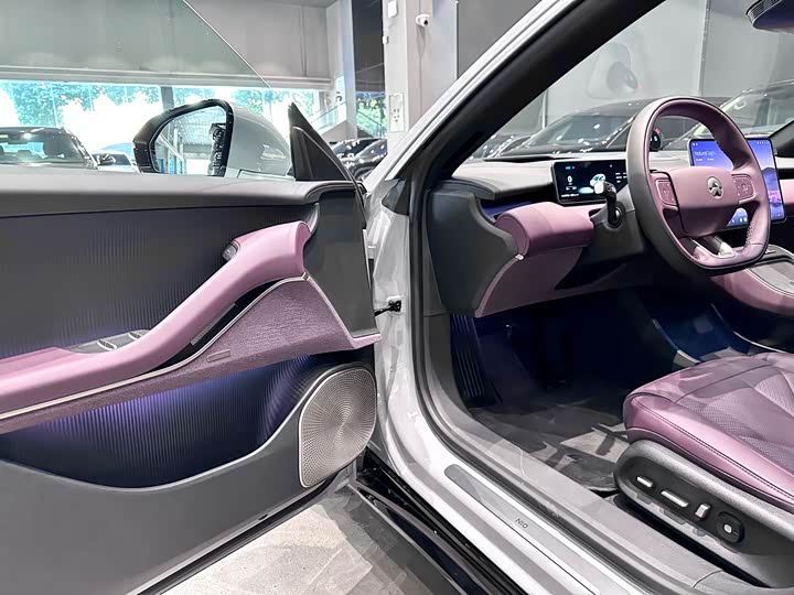 Фото 9 - Nio ET5T