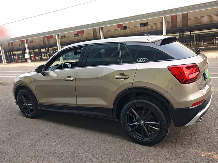 Фото 5 - Audi Q2L