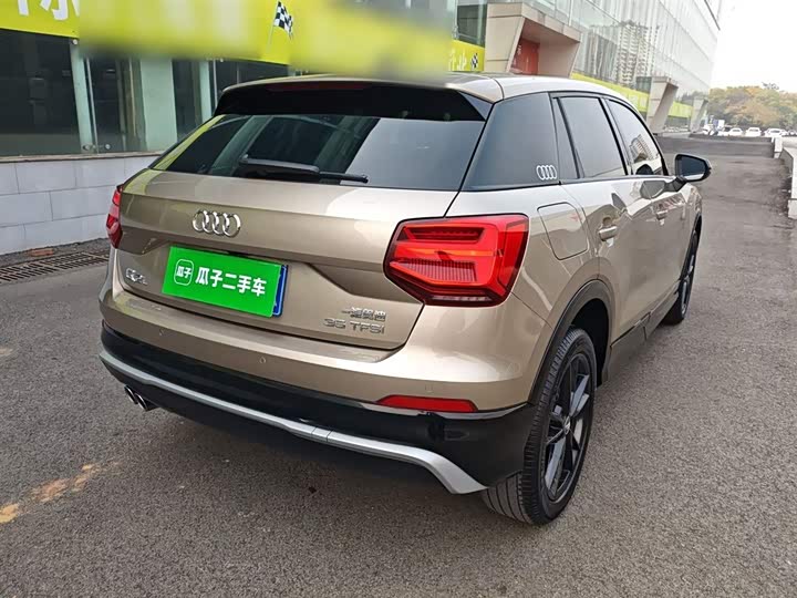 Фото 7 - Audi Q2L