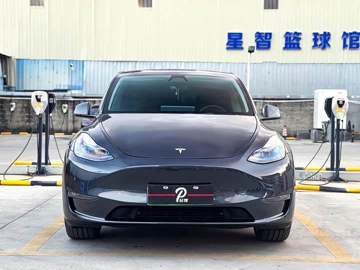 Фото 2 - Tesla Model Y