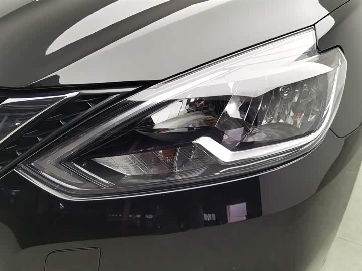 Фото 7 - Nissan Sylphy