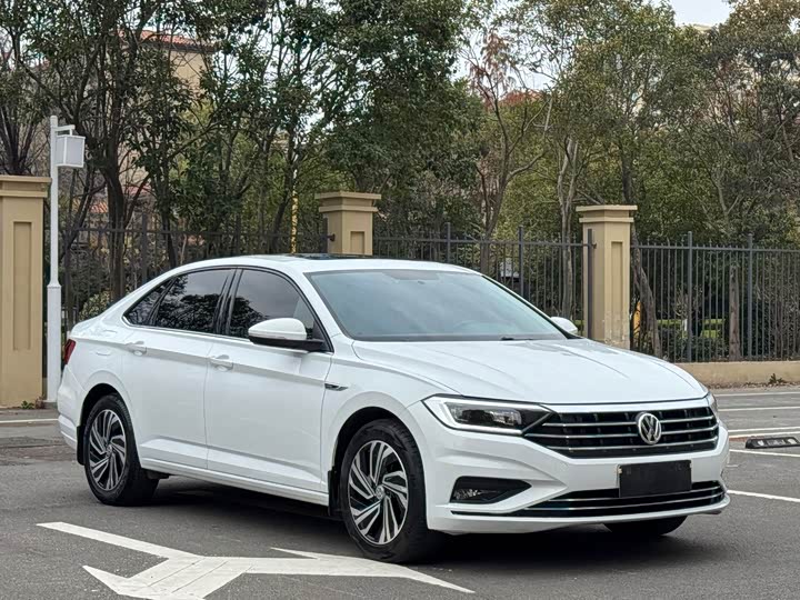 Фото 2 - Volkswagen Sagitar L