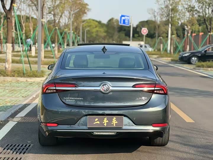 Фото 8 - Buick LaCrosse