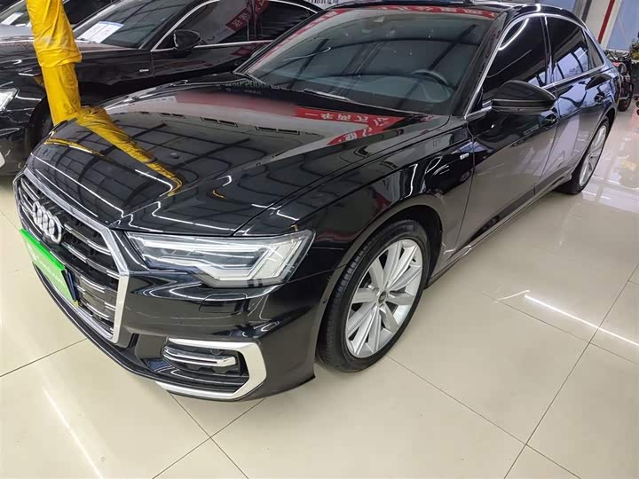 Фото 1 - Audi A6L