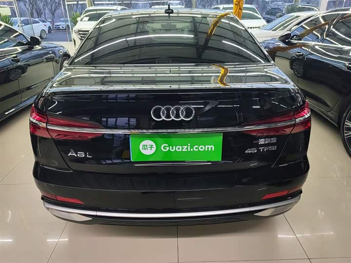 Фото 6 - Audi A6L