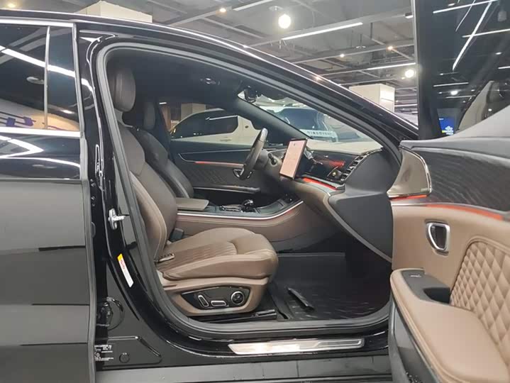 Фото 8 - BYD Han