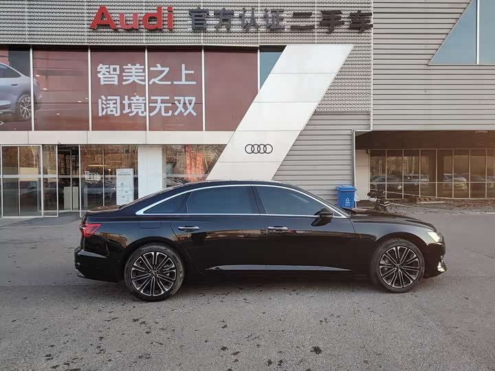 Фото 3 - Audi A6L