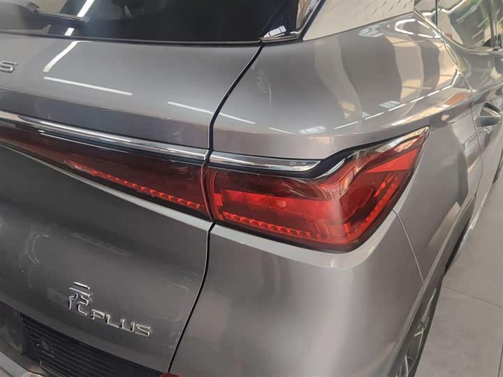 Фото 8 - BYD Yuan Plus