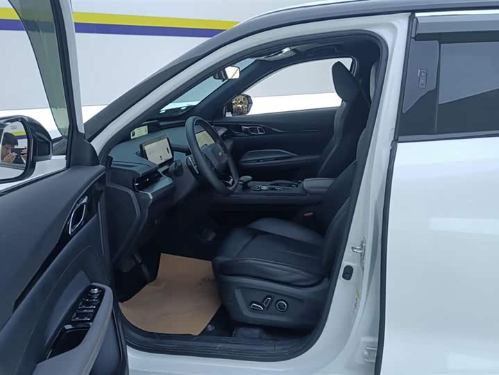 Фото 9 - Changan Oshan Z6 Hybrid