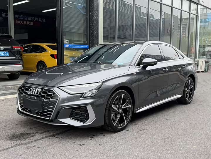 Фото 1 - Audi A3