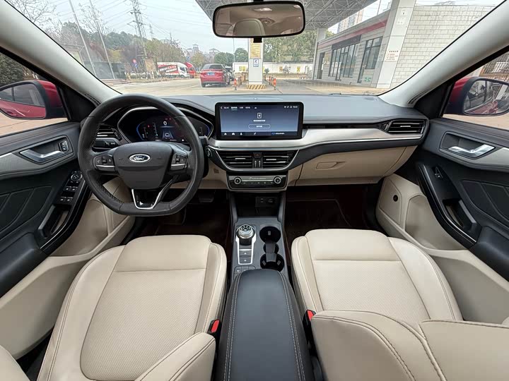 Фото 5 - Ford Focus