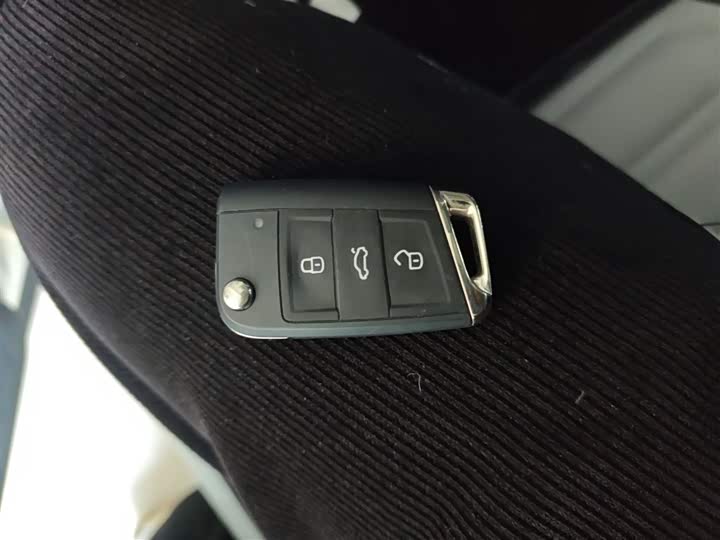 Фото 9 - Volkswagen Tayron