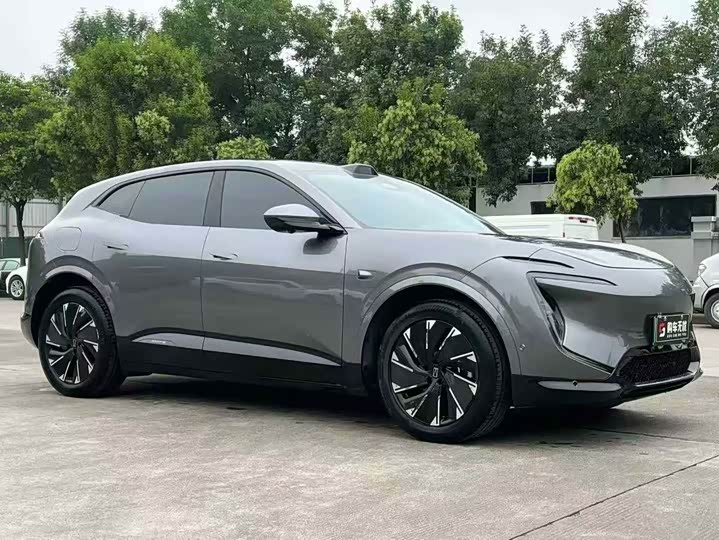 Фото 3 - Avatr 07