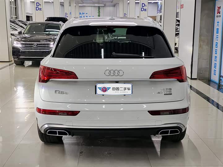 Фото 5 - Audi Q5L