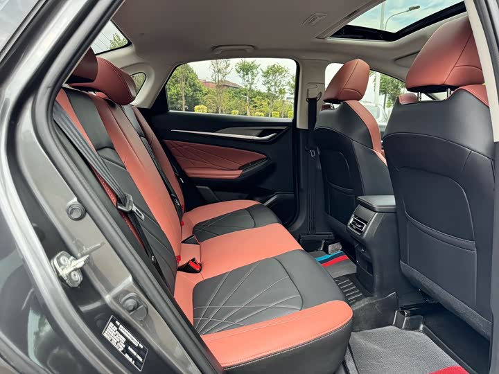 Фото 6 - Changan Eado Plus