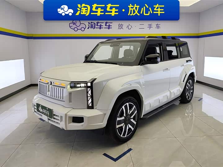 Фото 1 - Chery iCar 03