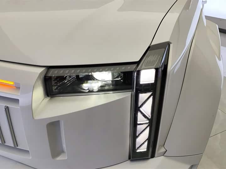 Фото 5 - Chery iCar 03