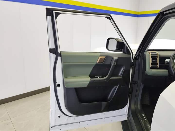 Фото 7 - Chery iCar 03