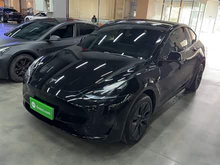 Фото 1 - Tesla Model Y