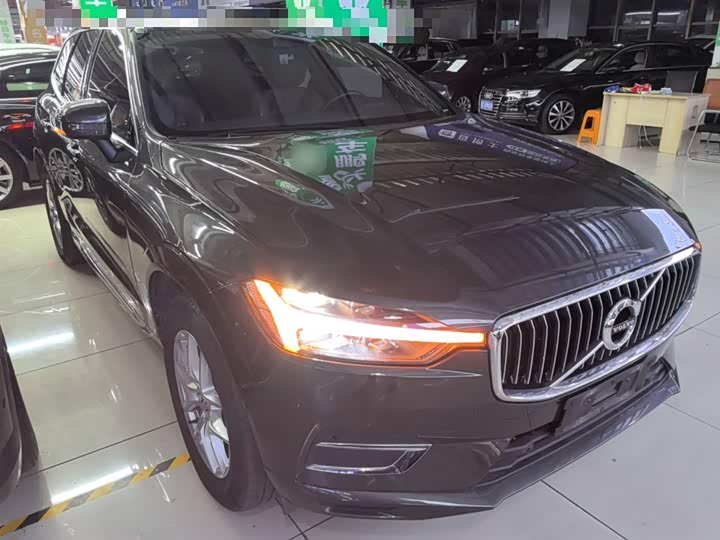 Фото 4 - Volvo XC60