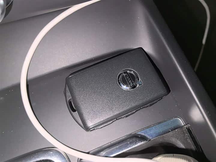 Фото 9 - Volvo XC60