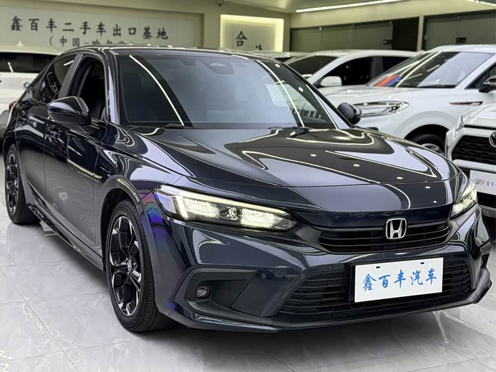 Фото 3 - Honda Civic