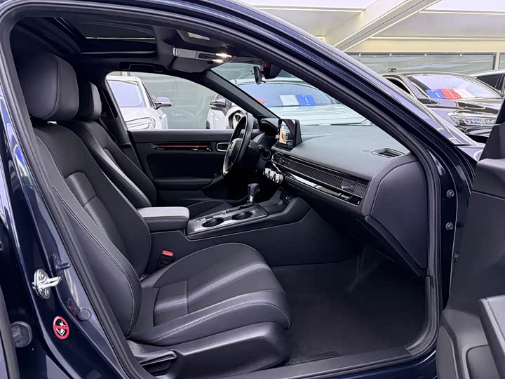 Фото 6 - Honda Civic