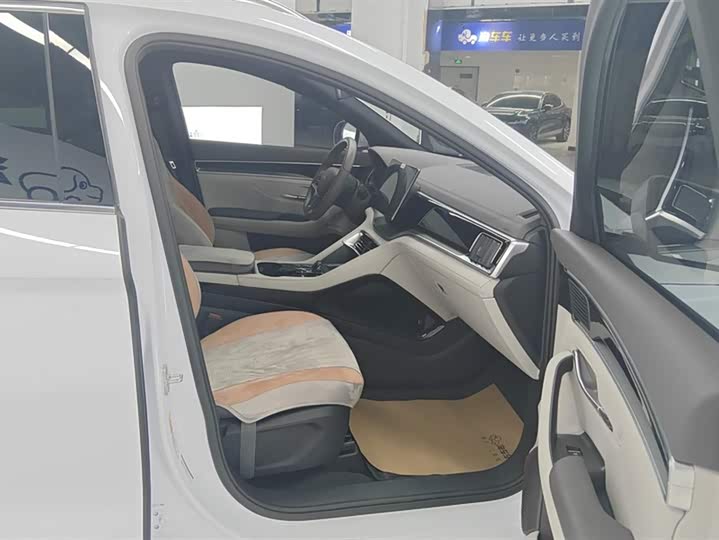 Фото 8 - BYD Song Plus Hybrid/EV