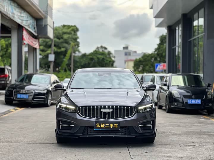 Фото 2 - Geely Preface