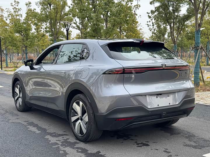 Фото 6 - Changan Deepal S05