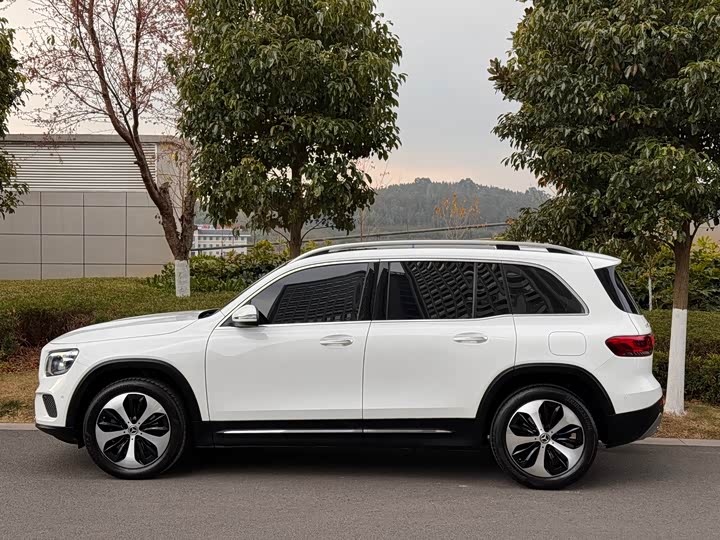 Фото 3 - Mercedes-Benz GLB-Class