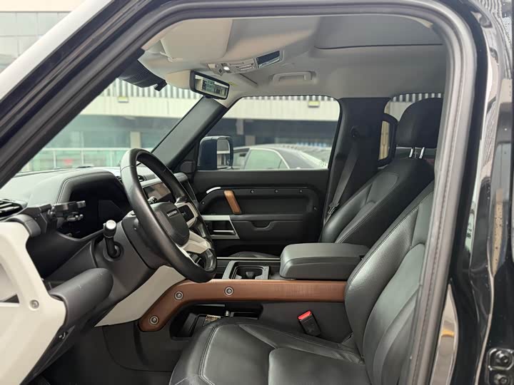 Фото 4 - Land Rover Defender