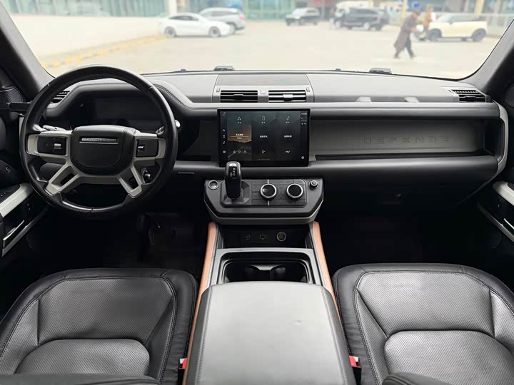 Фото 8 - Land Rover Defender